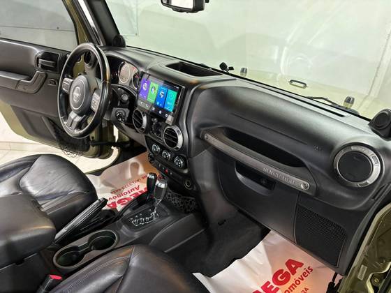 JEEP WRANGLER 3.6 UNLIMITED SPORT 4X4 V6 GASOLINA 4P AUTOMÁTICO